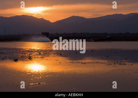 Die schönen Menschen und Landschaften von Myanmar Birma im Jahr 2006 Stockfoto