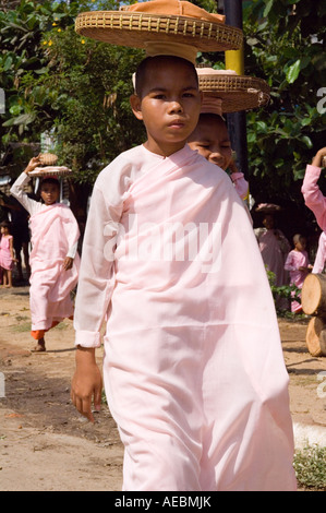 Die schönen Menschen und Landschaften von Myanmar Birma im Jahr 2006 Stockfoto