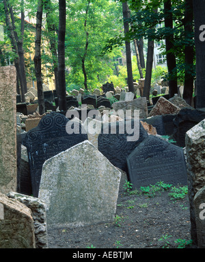 Tschechische Republik Prag alten jüdischen Friedhof 12 000 Grabsteine Stockfoto