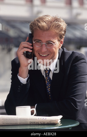 Geschäftsmann am Telefon Stockfoto