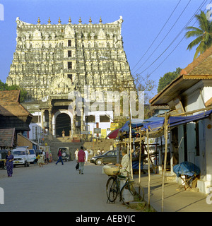 Ein Hindu-Tempel mit indischen klassischen Baustil, Thiruvananthapuram, Kerala, Indien, Asien. Stockfoto