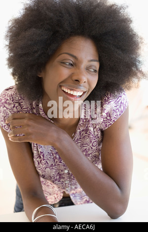 Afrikanische Frau lachen Stockfoto