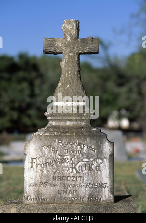 Grabstein am Friedhof von St.-Stanislaus-Kirche in Bandera, Hill Country, Texas, USA Stockfoto