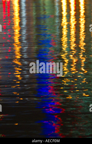 Reflektierte Licht auf Tempe Town Lake, Arizona Stockfoto