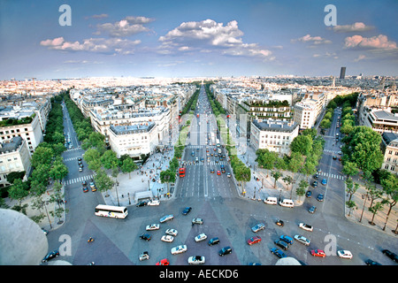 Paris vom Gipfel des Triumphbogens aus gesehen. Stockfoto