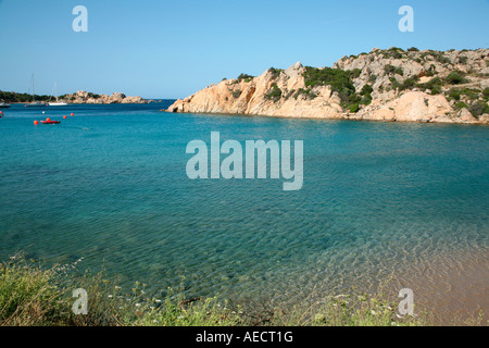 Blick auf die Bucht Cala Spalmatore auf Insel La Maddalena, Sardinien, Italien Stockfoto