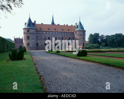 Schloss Egeskov, Fyn, Dänemark Schloss Egeskov befindet sich in der Nähe von Kværndrup, im Süden der Insel Fünen, Dänemark Stockfoto