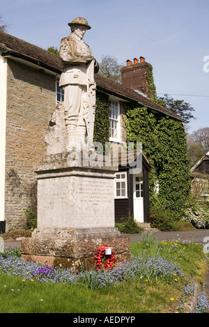 UK Wales Powys neue Radnor High Street-Kriegerdenkmal Stockfoto