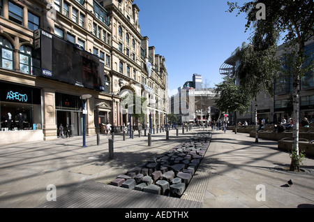 Exchange Square und Dreieck Einkaufspassage in Manchester UK Stockfoto