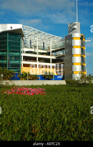 Außenansicht des Einkaufszentrums Centro Comercial El Muelle in der Hauptstadt von Las Palmas der Insel Gran Canaria, einer der Kanarischen Inseln Spaniens Stockfoto