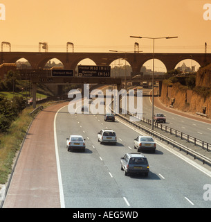 Cheshire Stockport M60 Autobahn Viadukt Europas größten Backstein Unterquerung Bauwerke Stockfoto