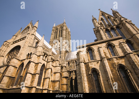 Lincolnshire Lincoln Kathedrale Südfront und Mittelturm Stockfoto