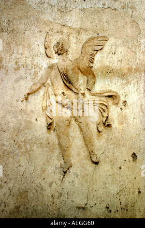 Relief am Tempel der Isis in Pompeji Ausgrabungen Italien Stockfoto