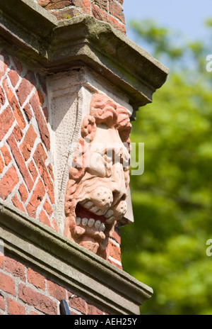 Lustiger Löwe Skulptur Graft Stadhuis, Rathaus Nord-Holland Niederlande 1613 Stockfoto