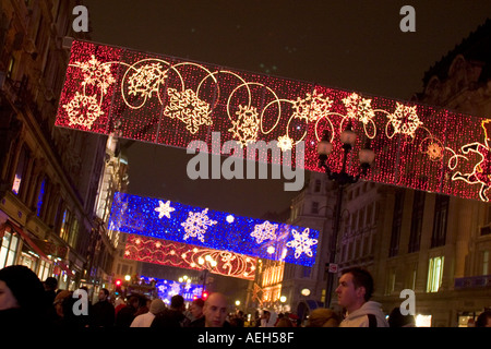 Neue Weihnachtsbeleuchtung in der Regent Street London Stockfoto