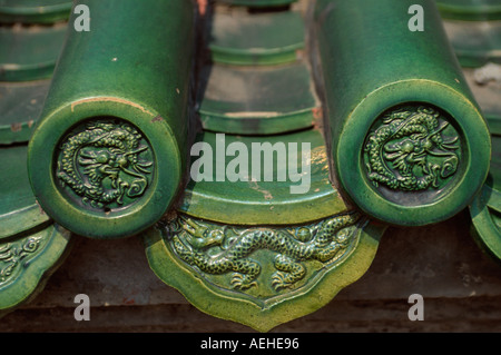 Detail der grünen Ziegeln auf dem Dach des Hall of Prayer für gute Ernten, Tiantan Park (Temple of Heaven), Beijing, China Stockfoto