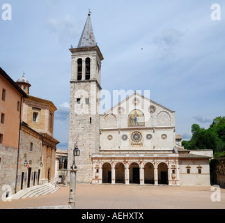 Kathedrale von Santa Maria Dell Assunta katholische Kirche und Hauptplatz in SpoletoU Umbrien Italien Stockfoto