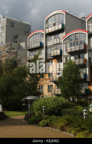 Modernes Wohnhaus im Greenwich Millennium Village Greenwich Peninsula London SE10 England 2006 2000er Jahre UK HOMER SYKES Stockfoto