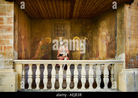 Kreuzung an der Kirche der Piaristen in Krems, Wachau Region, Region Waldviertel, Niederösterreich, Österreich Stockfoto