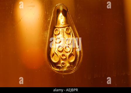 Antikes Stück gold, Wikinger-Museum, Bostad Borg, Lofoten, Nordland, Norwegen Stockfoto