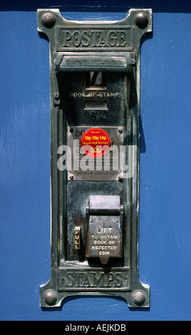 England, Wales, Hay on Wye alte Münze betrieben Stempel Maschine Stockfoto