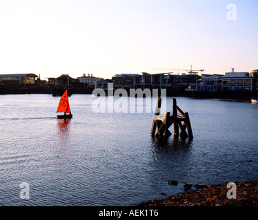 Yacht-Cardiff Bucht Glamorgan Südwales Stockfoto