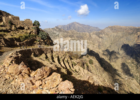 Dirtroad, das Bergdorf Shaharah, Jemen Stockfoto