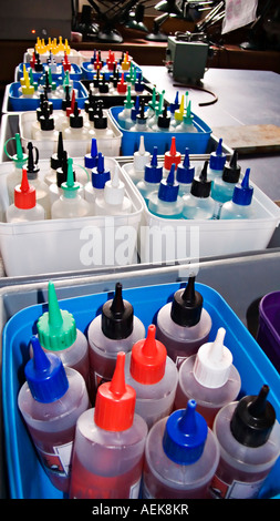 Chemischen Flaschen im Schülerlabor Stockfoto