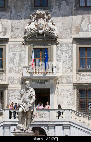 Cosimo ich de Medici Statue Palazzo della Carovana Scuola Normale Superiore Pisa Toskana Italien Stockfoto