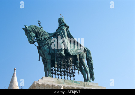 St.-Stephans (Szent Istvan) Reiterstandbild, Fischerbastei, Trinity Square, Castle Hill District, Budapest, Ungarn Stockfoto