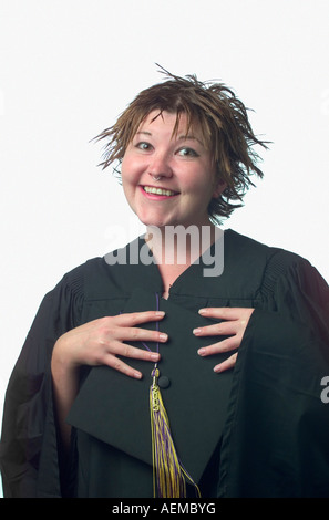 Porträt der Hochschulabsolvent in Mütze und Mantel Stockfoto