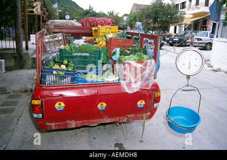 LKW beladen mit Gemüse, Stavros, Ithaka, Griechenland Stockfoto