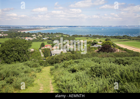 Die Heide und das Dorf Studland auf der Isle of Purbeck, Dorset, England. UK Stockfoto