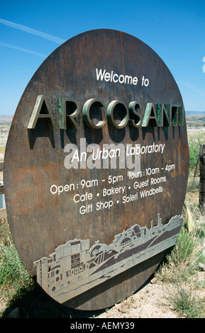 Eingang zum Arcosanti experimentelle Stadt in der Wüste Mayer Arizona Usa Stockfoto