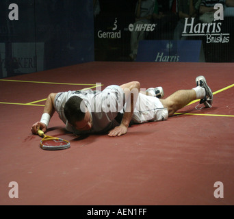 6. November 2004 British Open Squash Meisterschaften Finale Tag Harris British Open Squash Turnier Men s letzte 3 David Palmer Stockfoto