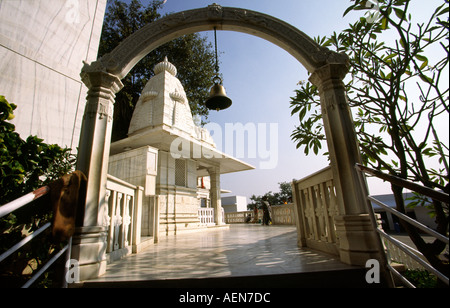 Indien Andhra Pradesh Hyderabad Birla Mandir Arch und Glocke Stockfoto