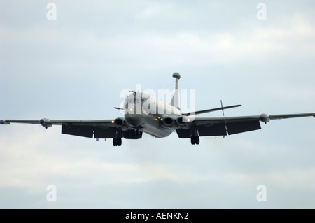 RAF Nimrod HS MR2 bei Take Off RAF Kinloss Morayshire XAV-483 Stockfoto