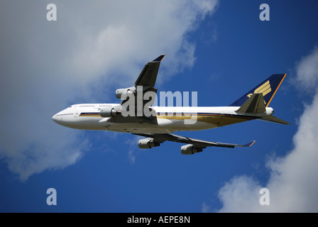 Singapore Airlines Boeing 747-400 Flugzeuge vom Flughafen Heathrow, Middlesex, England, Vereinigtes Königreich Stockfoto