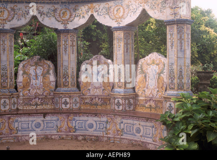 Lumiar Bei Lissabon, Barockgarten Quinta Dos Azulejos, Brunnenbankdetail, Mitte des 18. Halbmonatsschrift Stockfoto