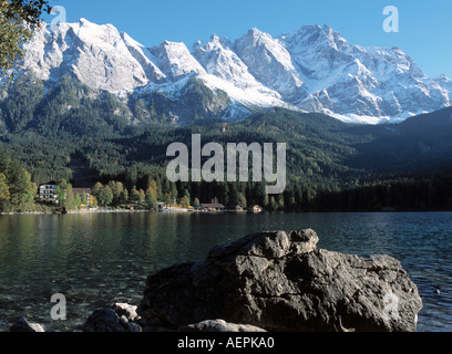 Eibsee Bei Garmisch-Partenkirchen, Blick Zur Zugspitze Stockfoto