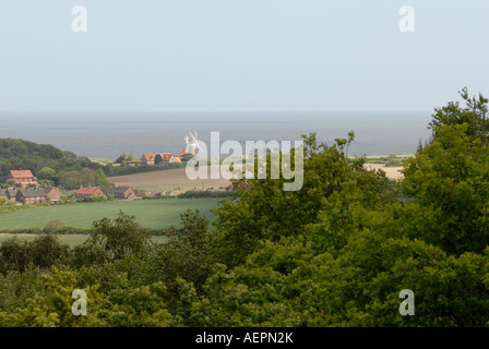 Weybourne Dorf und Windmühle am Meer North Norfolk UK Stockfoto