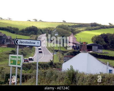 Landstraße in Nordcornwall, See, England, UK Stockfoto