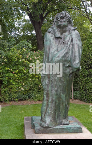 Paris, Frankreich. Musée Rodin in Rue de Varenne. Statue von Honore de Balzac im Museumspark Stockfoto