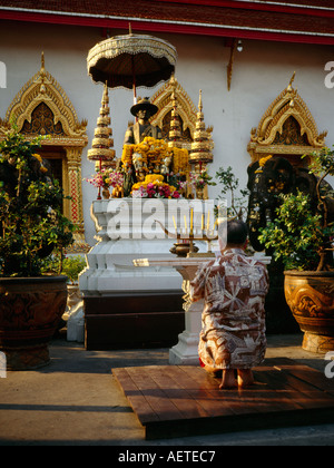 Thailand Bangkok Wat Chana Songkhram Schrein IKH Mahasurasinghanat Bruder von König Rama 1 Stockfoto