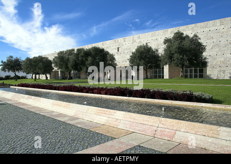 Centro Cultural de Belém (CCB) in Lissabon, wo viele Ausstellungen, Konzerte und kulturelle Veranstaltungen statt. Umstrittene Projekt. Stockfoto