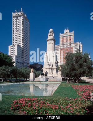 Europa Spanien Madrid Plaza de Espana Don Quichotte und Sancha Pansa Cervantes-Denkmal Stockfoto