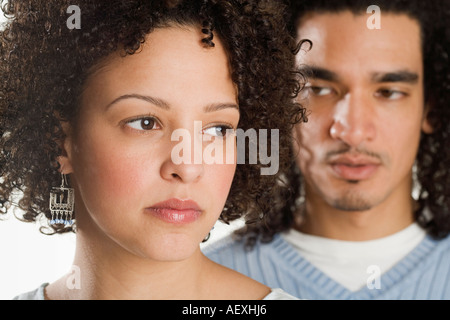 Nahaufnahme von wenigen ernsthaften Stockfoto