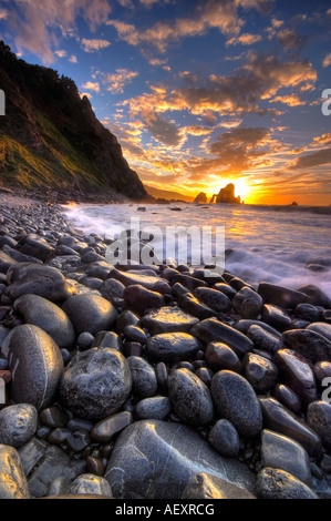 Küste bei St. Juan de Gaztelugatxe baskischen Land Spanien Costa de San Juan de Gaztelugatxe Pais Vasco Vizcaya España Stockfoto