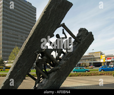 Bronze, Guss, steilen Neigungswinkel von Max Kratz in der Stadt Essen Stockfoto