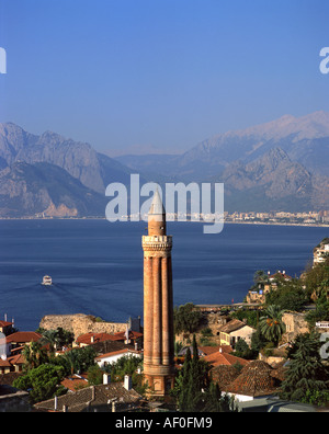 Yivli (gerillt) Minarett Antalya Türkei. Stockfoto